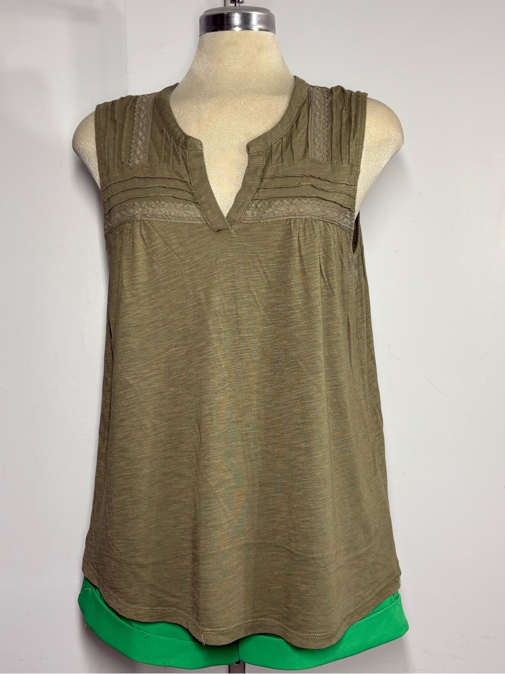 Olive Split V-Neck Sleeveless Tank Top